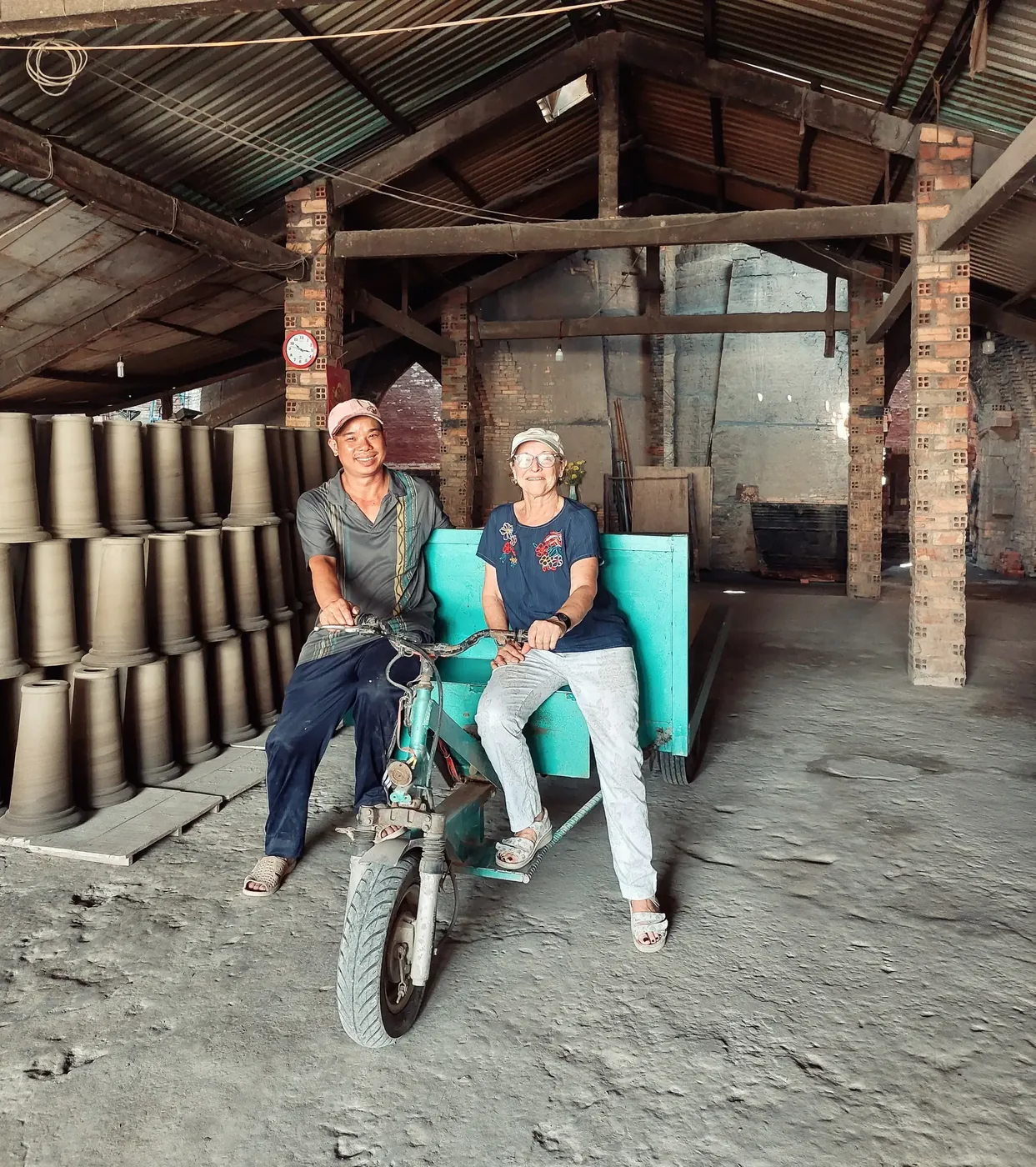 Pottery factory with terracotta pieces