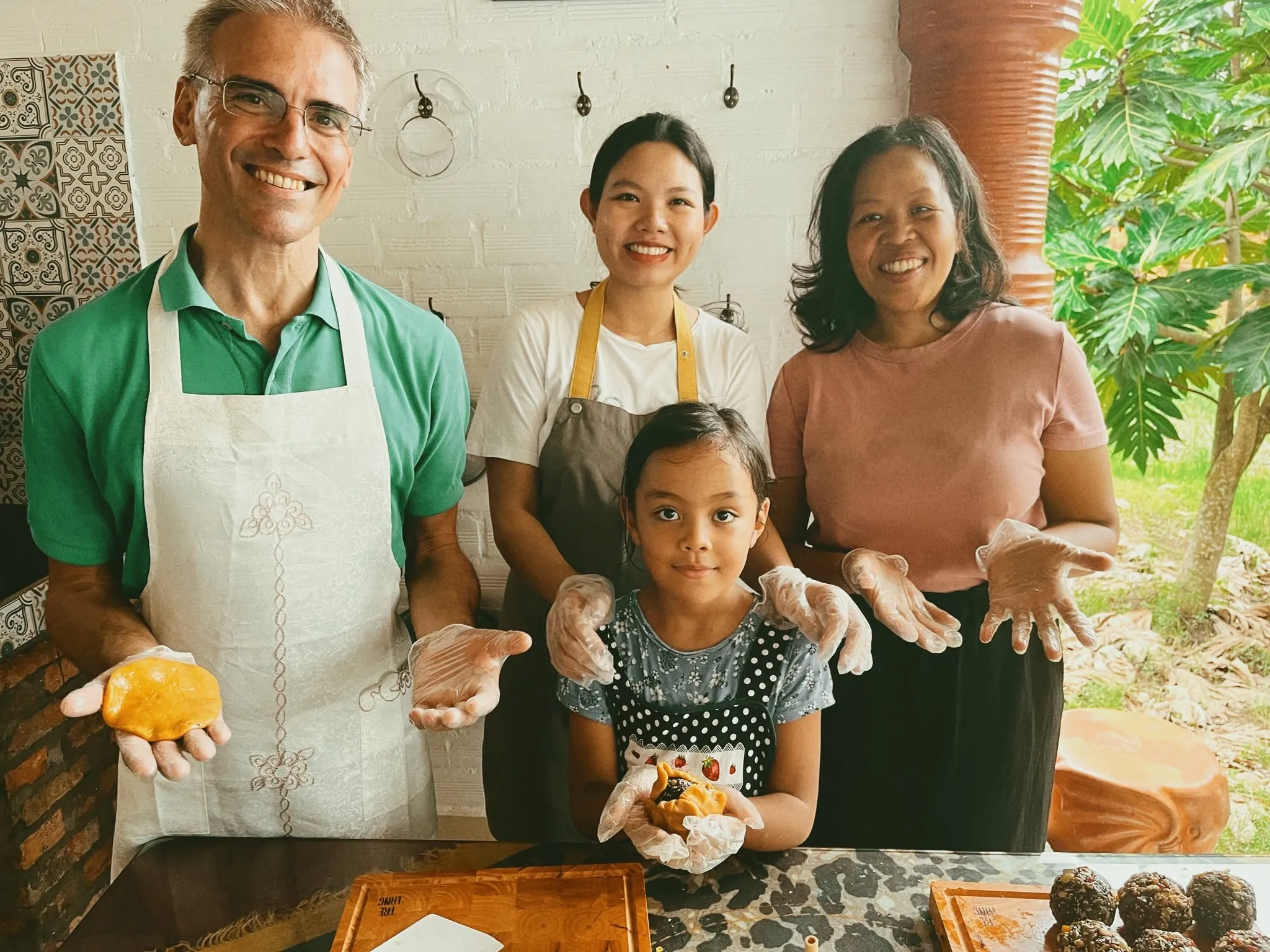 Workshop group in the homestay kitchen