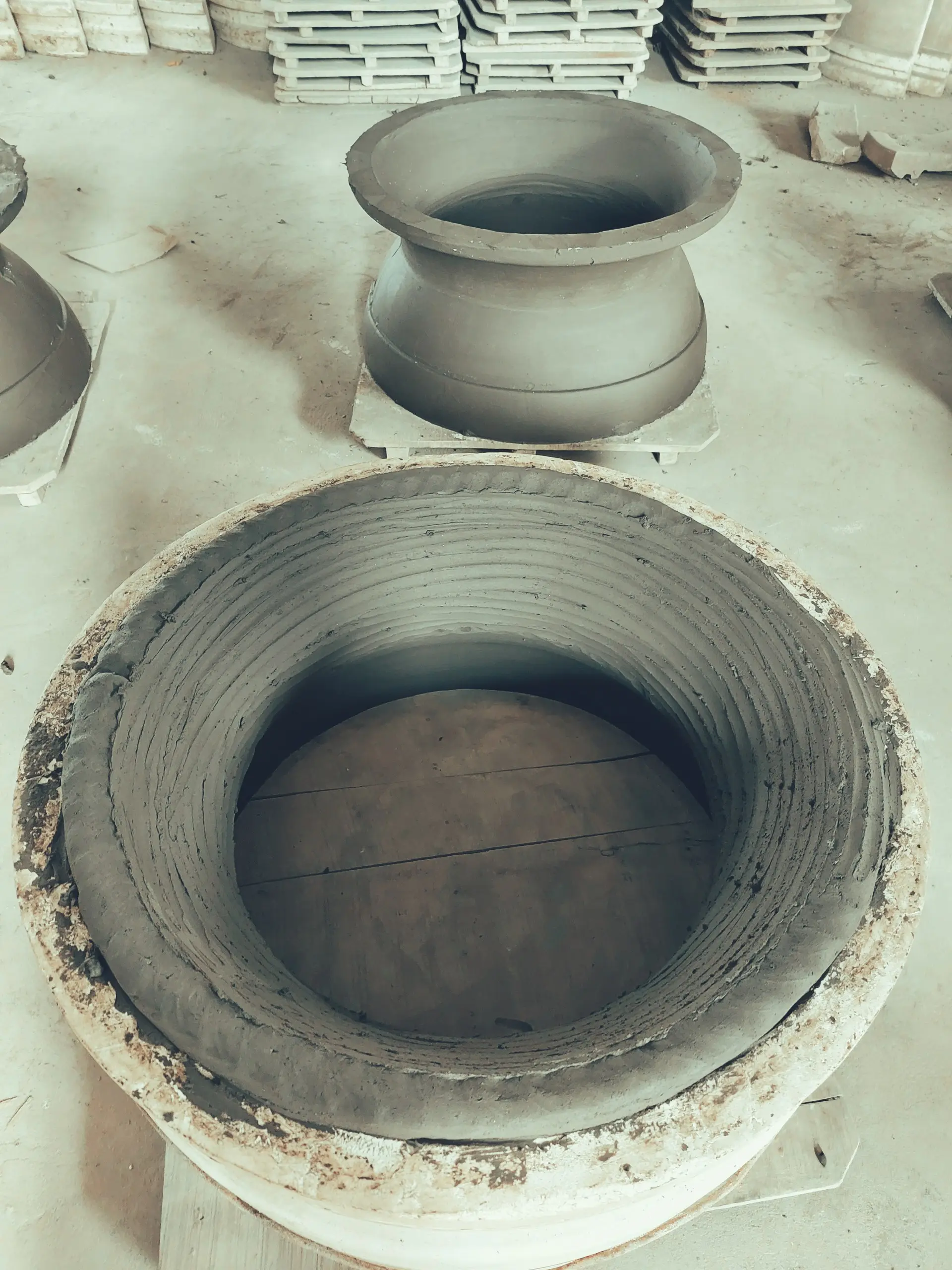 Inside pottery kiln structure